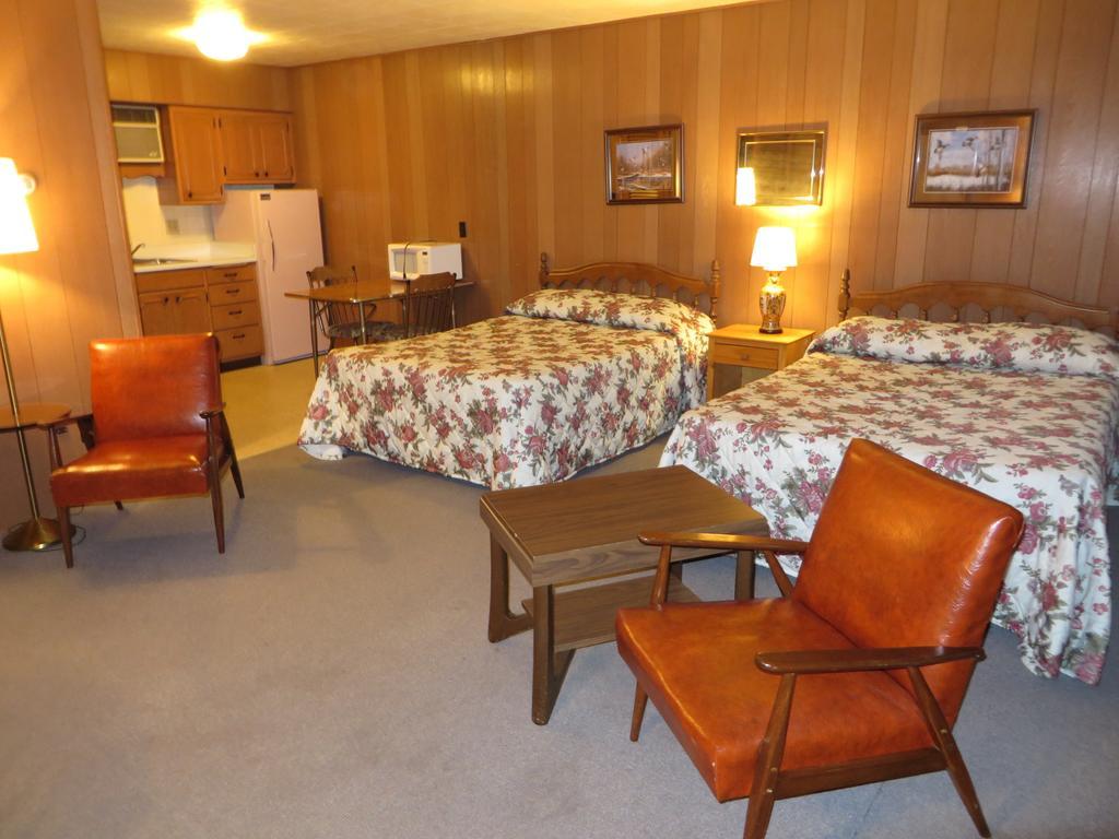 Travelers Inn Motel Eagle River Ruang foto