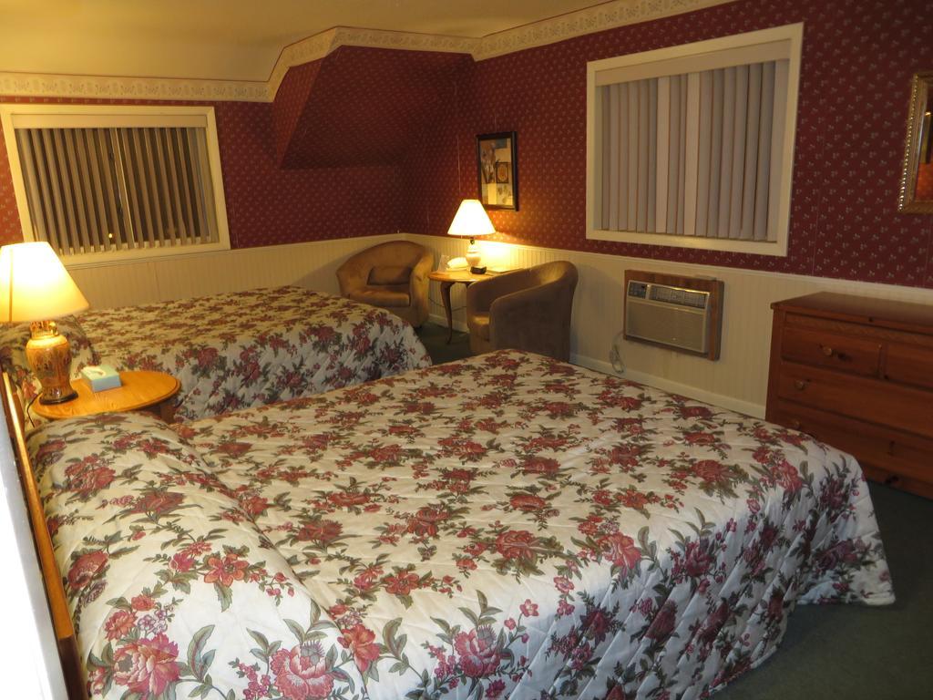 Travelers Inn Motel Eagle River Ruang foto